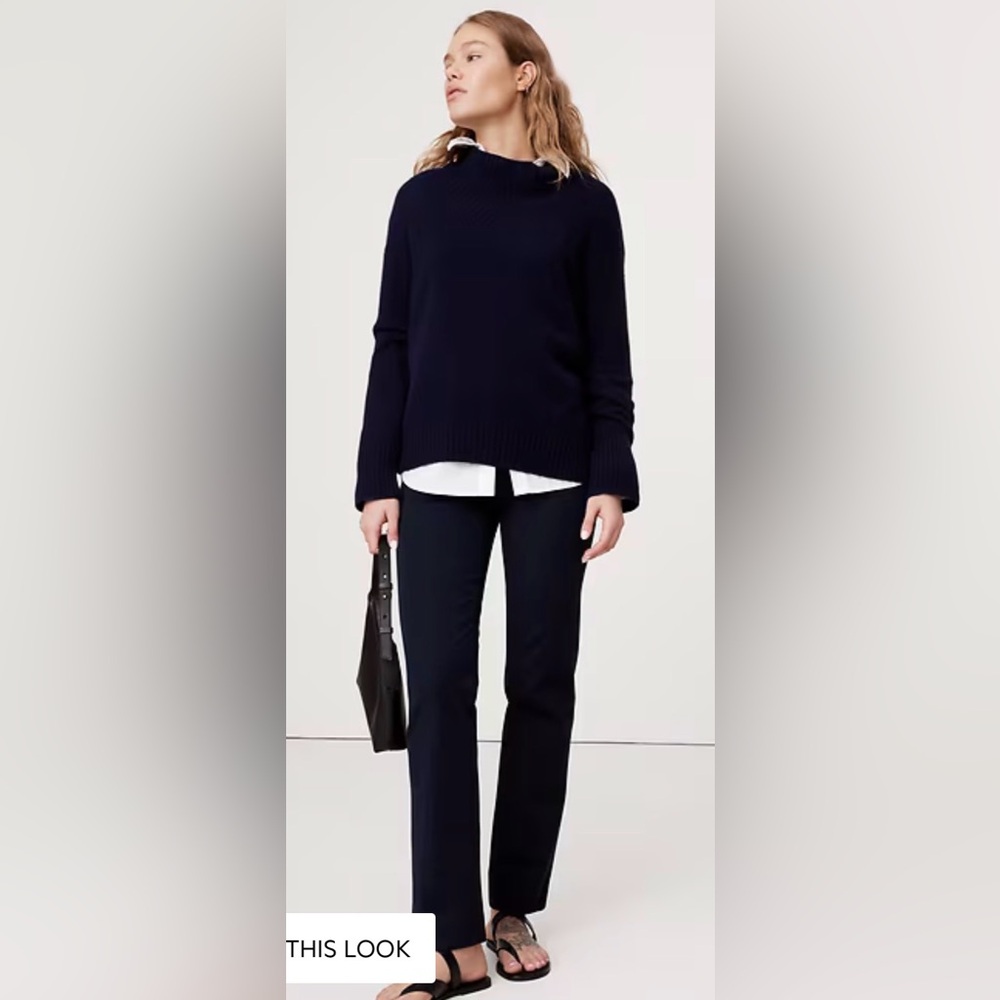 New! Banana Republic Navy Mid Rise Straight Sloan Pants - Size 4. Sold out style